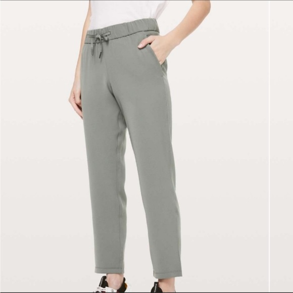 lululemon athletica Pants - NWOTS Lululemon on the fly cropped flared pants